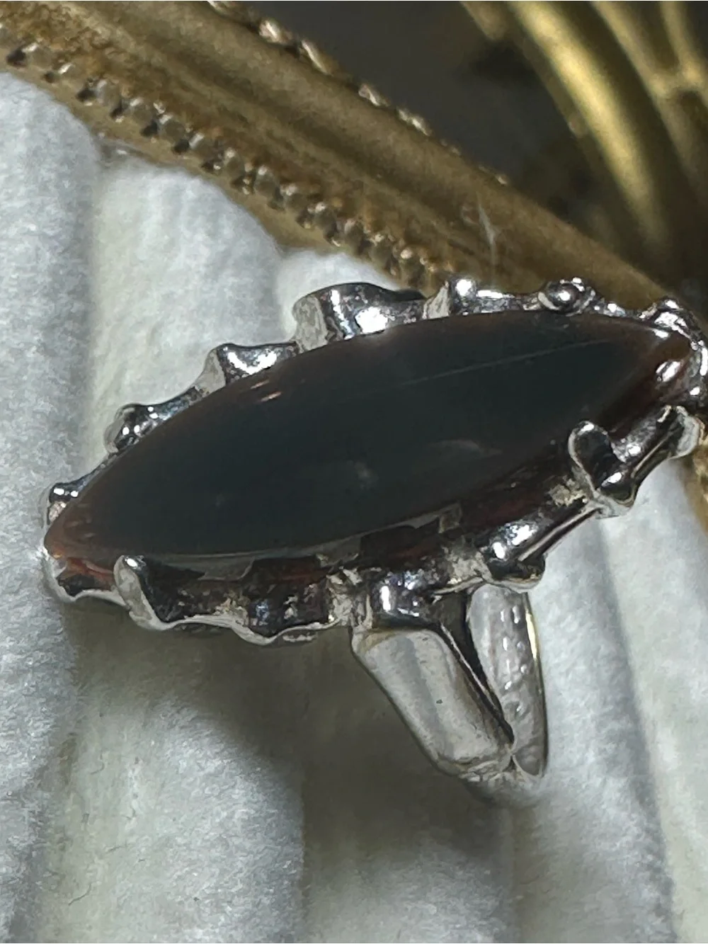 18k HHE mark costume ring